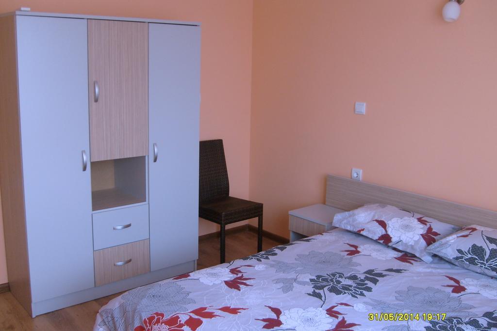 Guest Rooms Mihaylovi Pavel Banja Szoba fotó